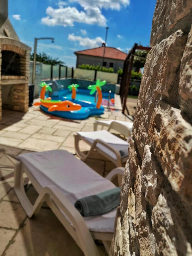 Luxury Apartment Alba With Pool Канфанар Экстерьер фото