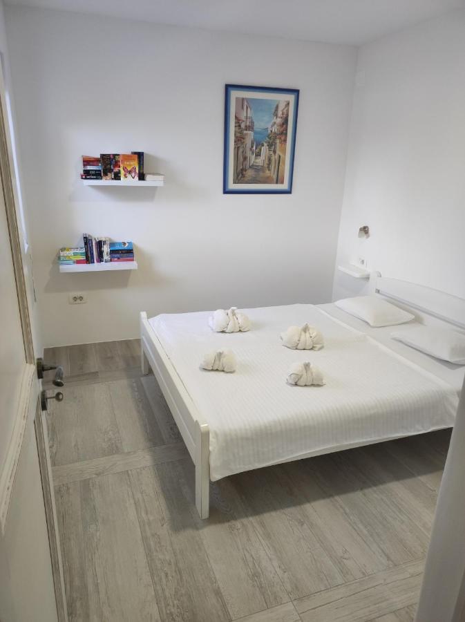 Luxury Apartment Alba With Pool Канфанар Экстерьер фото