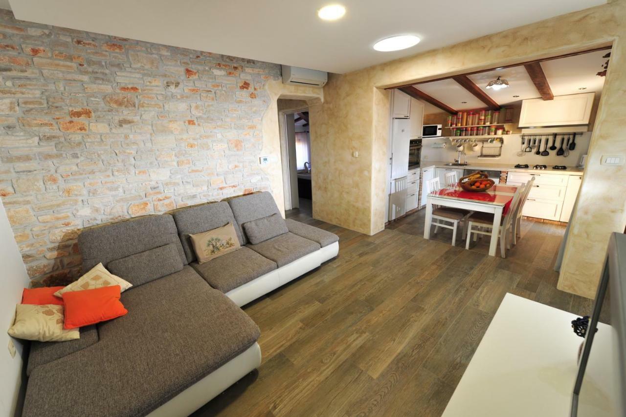 Luxury Apartment Alba With Pool Канфанар Экстерьер фото